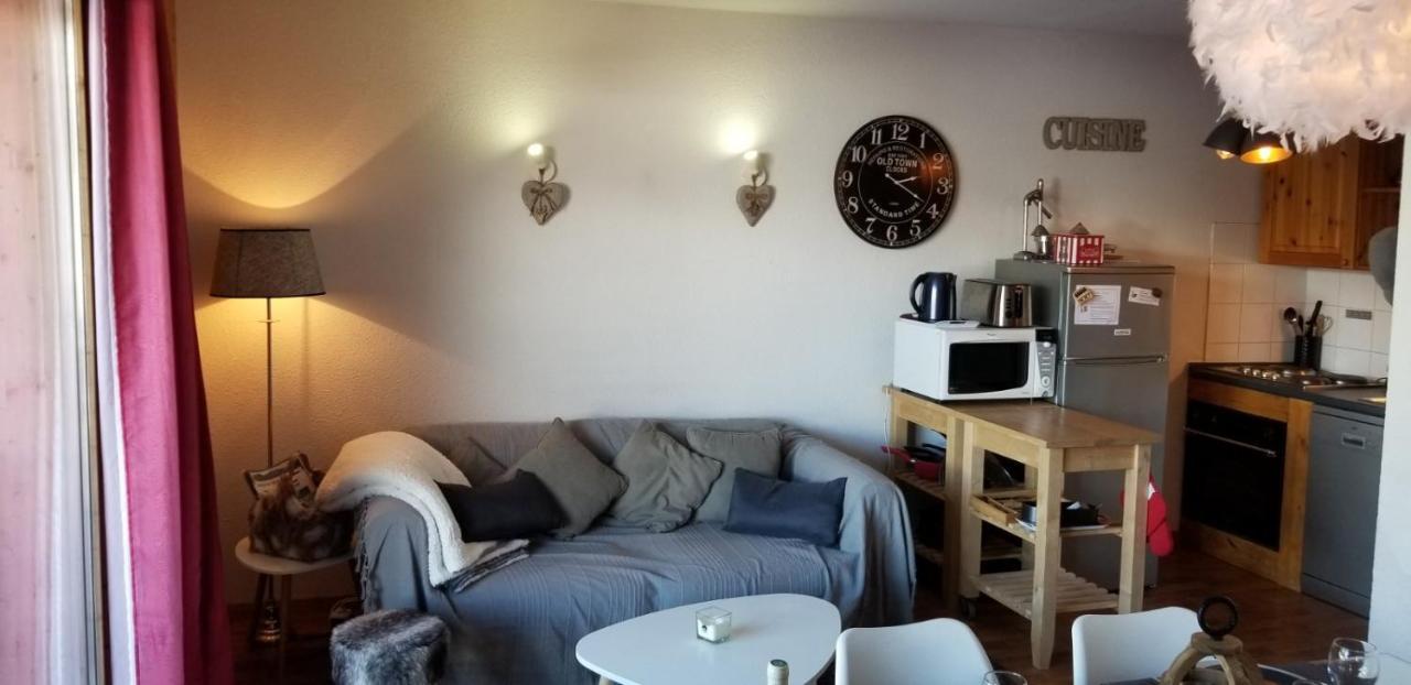 Au Centre De La Station De De - 4-6 Personnes Apartment